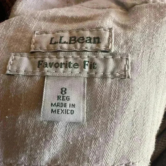 L.L. Bean Size 8 favorite fit denim jeans. EUC - Picture 9 of 16